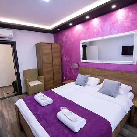 Panorama Apartment *